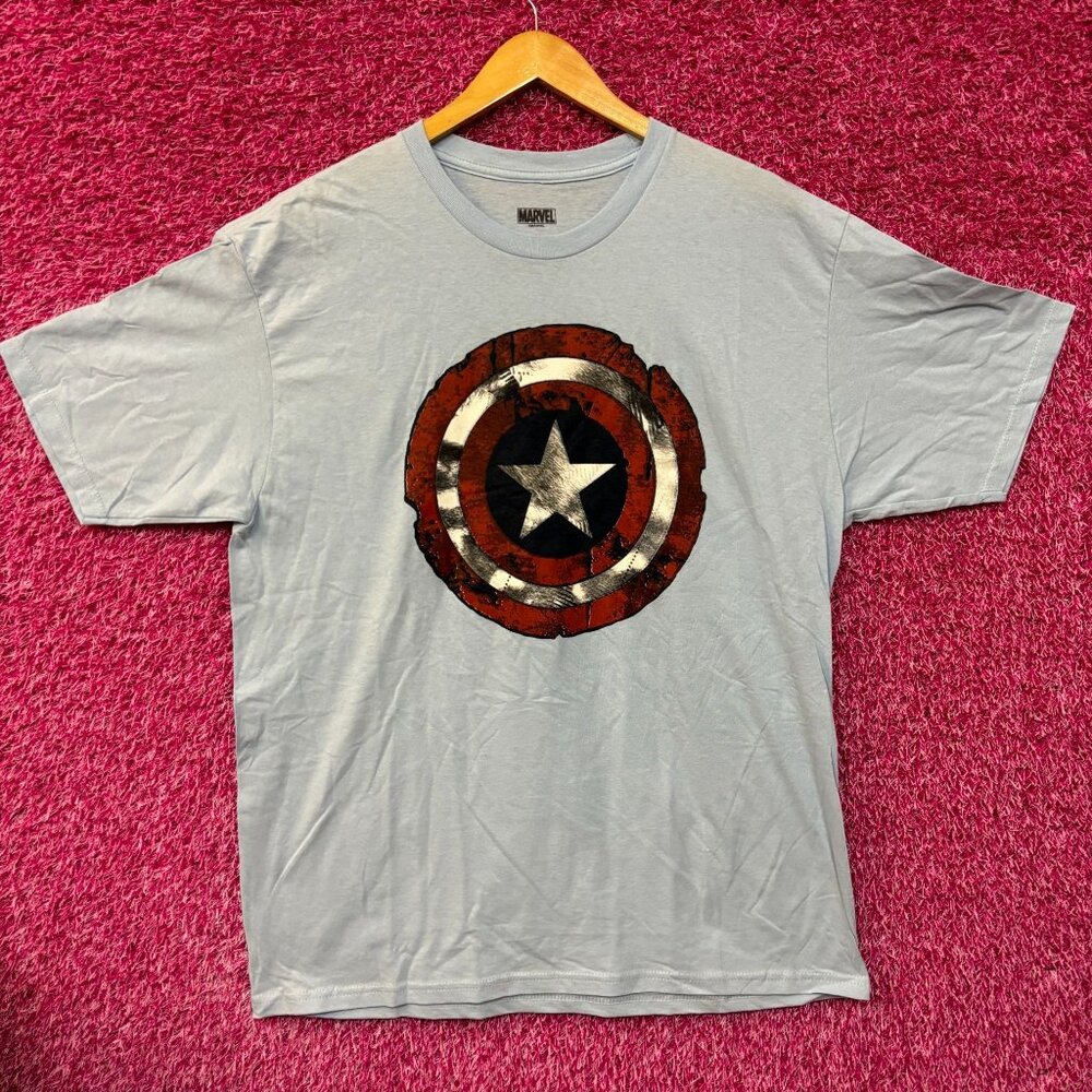 Marvel Captain America Shield Comic Book Tshirt size XL
